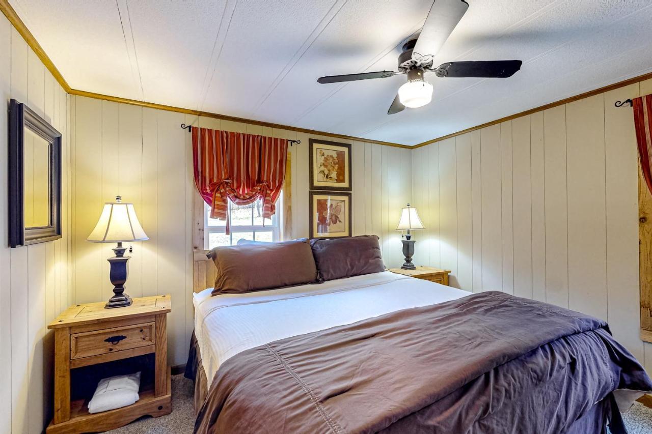 Pine Woods Cabin 麦克亨利 外观 照片